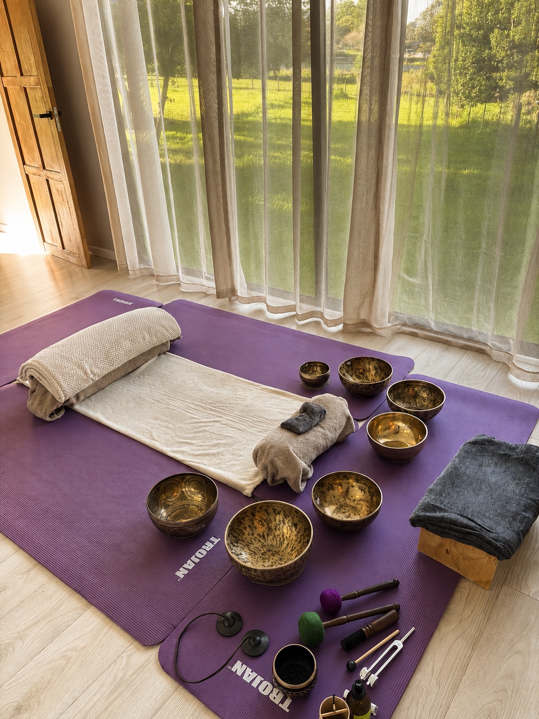 Private sound healing with Tibetan bowls